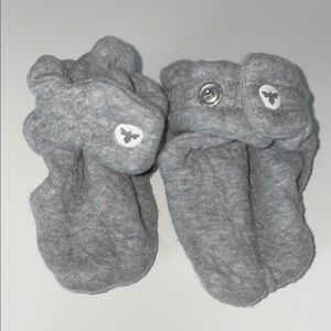 Burt’s Bees baby socks